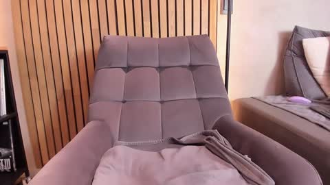 Sofia independent model online show from 19, 12, 2024