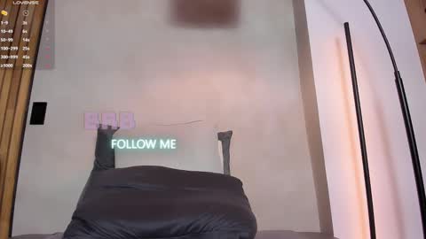 Sofia independent model online show from 3, 3, 2025