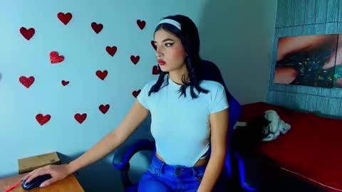 HONEY LUXE online show from 15, 2, 2026