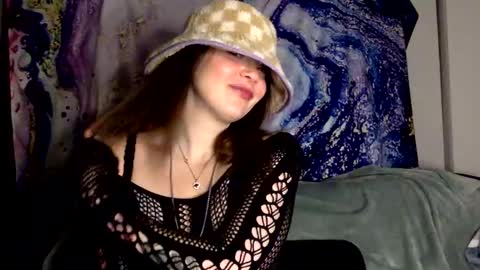 Snapshot of honeymagicxo chatting on 3, 3, 2025 honeymagicxo online show from 3, 3, 2025