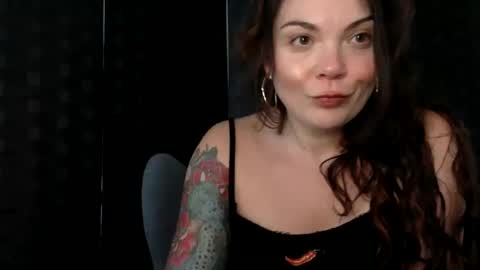 Snapshot of honeymagicxo chatting on 9, 9, 2025 honeymagicxo online show from 9, 9, 2025
