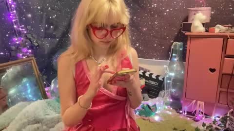 Snapshot of honeyxlimbed chatting on 6, 2, 2025 Emi Rose online show from 6, 2, 2025