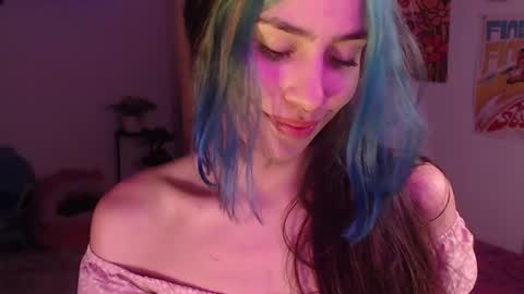 Snapshot of honeyypeaach chatting on 5, 12, 2024    online show from 5, 12, 2024