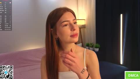 Snapshot of honneybunneey chatting on 22, 9, 2025 honneybunneey online show from 22, 9, 2025