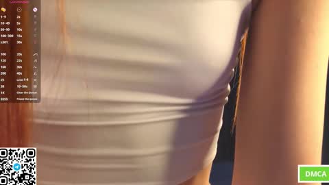 Snapshot of honneybunneey chatting on 23, 9, 2025 honneybunneey online show from 23, 9, 2025