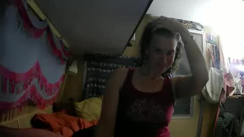 hoodoou online show from 16, 2, 2026