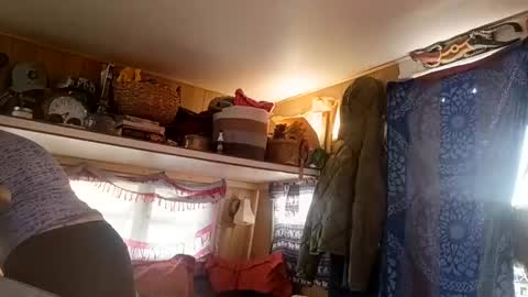 hoodoou online show from 12, 3, 2026