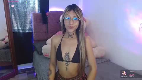 Snapshot of hoolly_jones chatting on 25, 9, 2025 Hoollly Jones online show from 25, 9, 2025