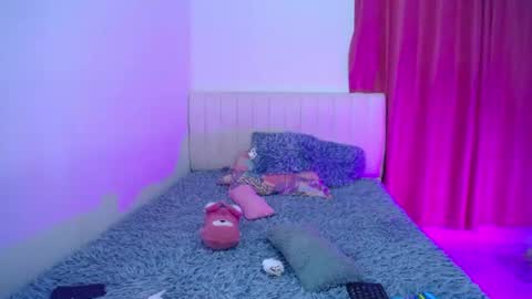 Snapshot of hoot_alicee chatting on 19, 7, 2026 ONLYFANS online show from 19, 7, 2026