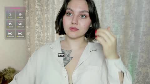 Snapshot of hoot_owl_cb chatting on 30, 1, 2025 Karina online show from 30, 1, 2025