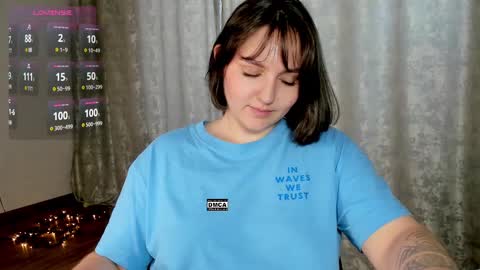 Snapshot of hoot_owl_cb chatting on 1, 3, 2025 Karina online show from 1, 3, 2025