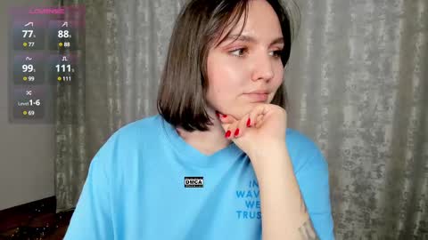 Snapshot of hoot_owl_cb chatting on 11, 3, 2025 Karina online show from 11, 3, 2025