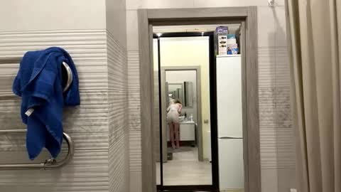 Snapshot of hopethady chatting on 2, 11, 2025 Emmi online show from 2, 11, 2025