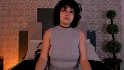 Layla Noir online show from 10, 5, 2026