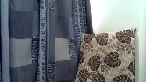 Snapshot of horny_baddie18 chatting on 8, 7, 2026 Leila online show from 8, 7, 2026