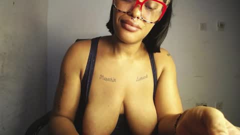 horny_ebonygirl_ online show from 11, 4, 2026