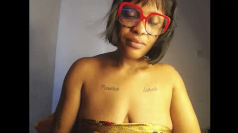 horny_ebonygirl_ online show from 1, 5, 2026