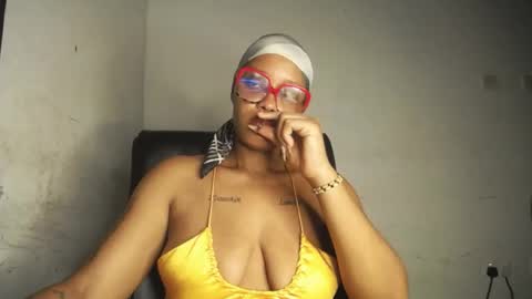 horny_ebonygirl_ online show from 25, 5, 2026