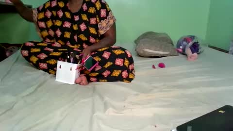 horny_lunah online show from 19, 5, 2026
