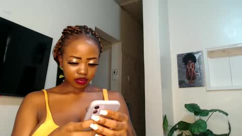 Snapshot of horny_princcess chatting on 1, 1, 2025 horny_princcess online show from 1, 1, 2025