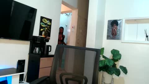 Snapshot of horny_princcess chatting on 29, 1, 2025 horny_princcess online show from 29, 1, 2025