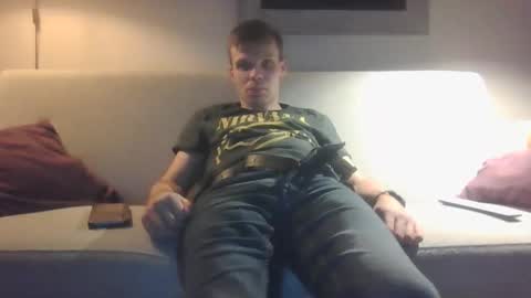 Snapshot of hornyboyivar chatting on 31, 10, 2025 hornyboyivar online show from 31, 10, 2025