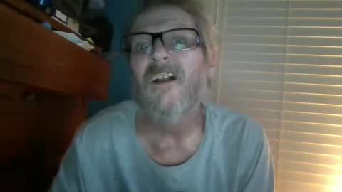 Snapshot of hornyd7711 chatting on 3, 10, 2025 hornyd7711 online show from 3, 10, 2025