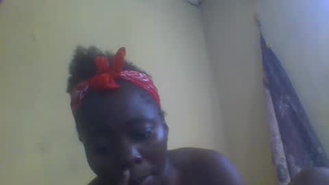 Snapshot of hornygal001 chatting on 20, 12, 2024 hornygal001 online show from 20, 12, 2024