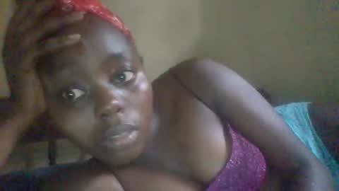 Snapshot of hornygal001 chatting on 21, 12, 2024 hornygal001 online show from 21, 12, 2024