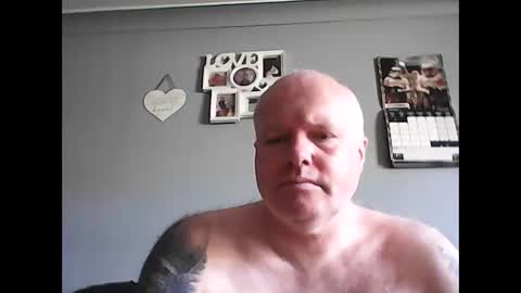 hornyguy19781978 online show from 25, 4, 2026
