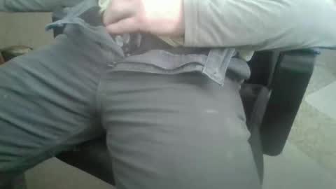 Snapshot of hornyhubby1001 chatting on 19, 12, 2025 hornyhubby1001 online show from 19, 12, 2025