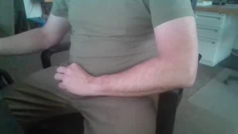 Snapshot of hornyhubby1001 chatting on 8, 1, 2026 hornyhubby1001 online show from 8, 1, 2026