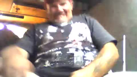 hornyhungwhiteboy4u269 online show from 17, 5, 2026