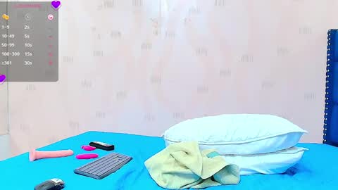 Natasha  online show from 4, 2, 2025