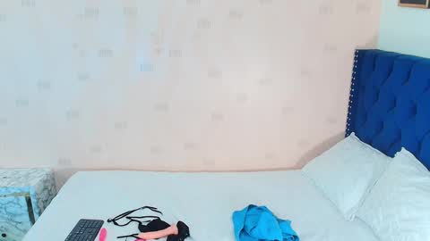 Natasha  online show from 3, 3, 2025