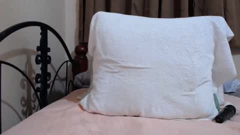 Snapshot of hornypinay69 chatting on 22, 12, 2024 Tyla online show from 22, 12, 2024