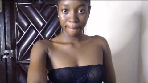 Snapshot of hornyslut_xx chatting on 28, 6, 2026 Bella online show from 28, 6, 2026