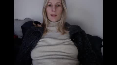 Snapshot of hornyssima chatting on 13, 1, 2025 Hornyssima online show from 13, 1, 2025