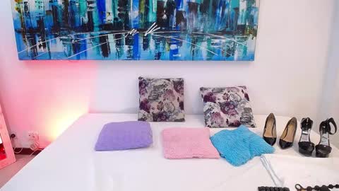 Snapshot of hornystepmommy_ chatting on 8, 5, 2026 LILY online show from 8, 5, 2026