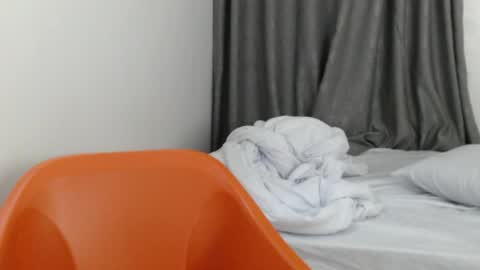 Snapshot of hornyxbum chatting on 25, 5, 2026 hornyxbum online show from 25, 5, 2026