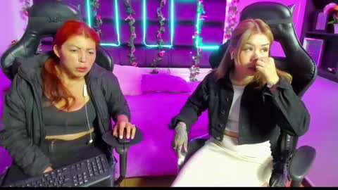 hornyy mom online show from 21, 1, 2025