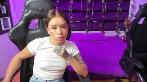 hornyy mom online show from 5, 2, 2025