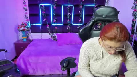 hornyy mom online show from 7, 2, 2025