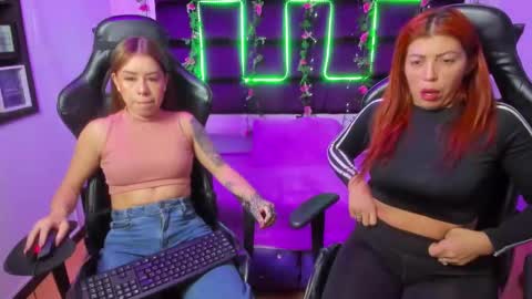 hornyy mom online show from 26, 2, 2025