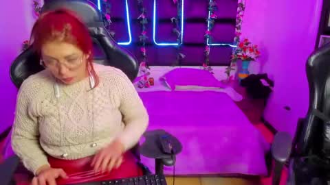 hornyy mom online show from 6, 3, 2025