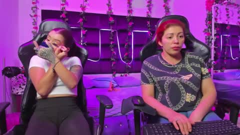 hornyy mom online show from 19, 9, 2025