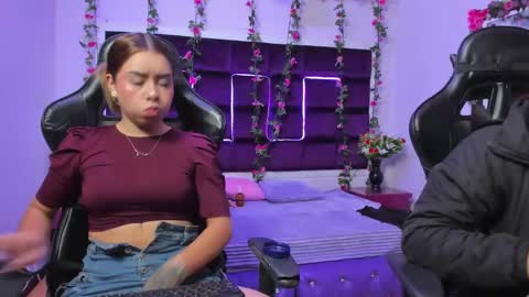 hornyy mom online show from 21, 10, 2025