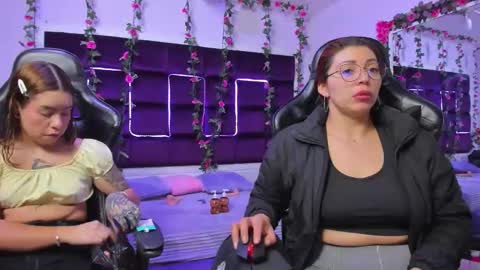 hornyy mom online show from 22, 10, 2025