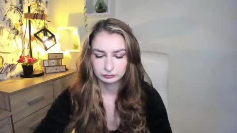 NINA online show from 28, 11, 2025