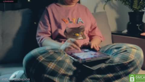   online show from 17, 2, 2025